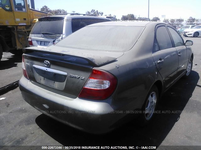 JTDBE32K820033664 - 2002 TOYOTA CAMRY LE/XLE/SE Boz foto 4