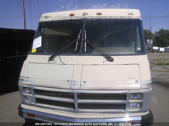 1GDJP37W6F3504003 - 1985 GMC MOTOR HOME CHASSI P3500 WHITE photo 6