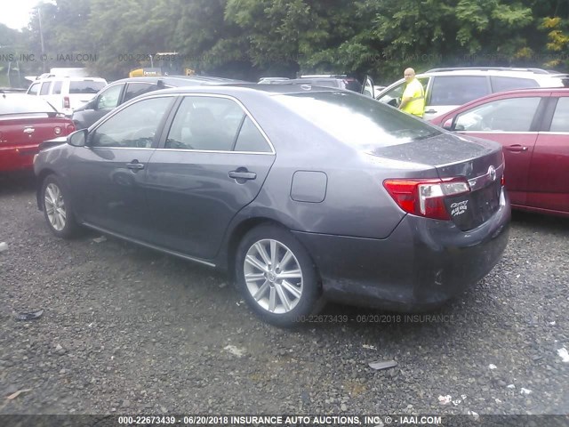 4T1BF1FK1EU851533 - 2014 TOYOTA CAMRY L/SE/LE/XLE 灰色 照片 3