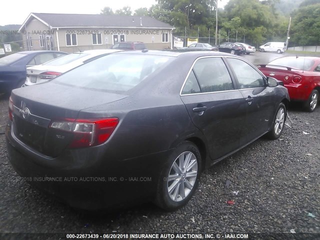 4T1BF1FK1EU851533 - 2014 TOYOTA CAMRY L/SE/LE/XLE 灰色 照片 4