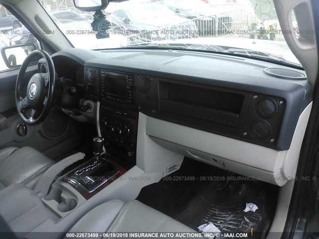 1J8HG58267C601724 - 2007 JEEP COMMANDER LIMITED BLACK photo 5