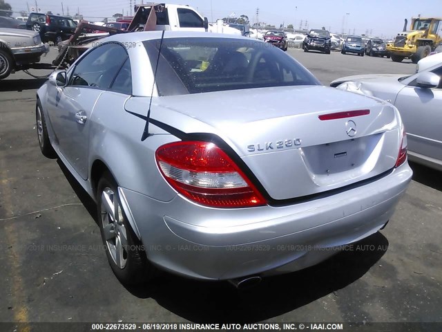 WDBWK54F16F089923 - 2006 MERCEDES-BENZ SLK 280 SILVER photo 3