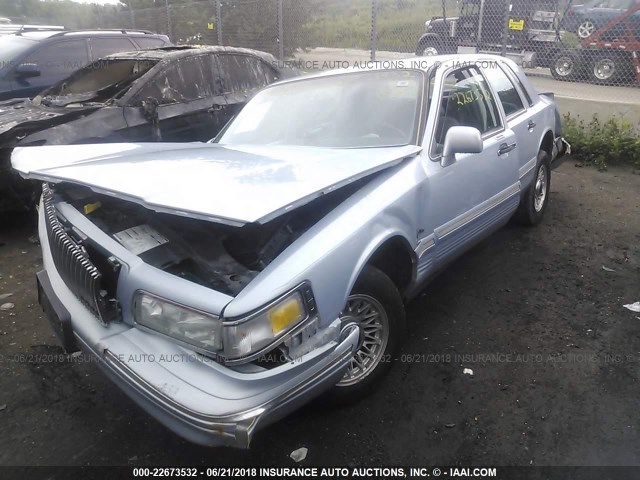 1LNLM81W2VY740382 - 1997 LINCOLN TOWN CAR EXECUTIVE BLUE photo 2