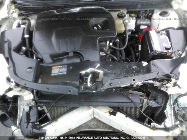 1G1ZC5E0XCF228070 - 2012 CHEVROLET MALIBU 1LT WHITE photo 10