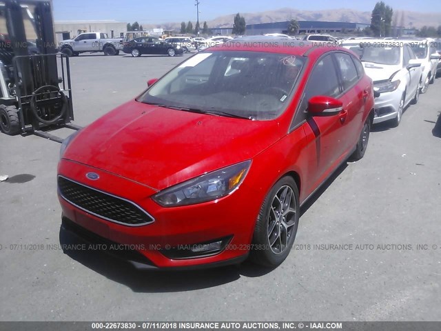 1FADP3M23HL225068 - 2017 FORD FOCUS SEL RED photo 2