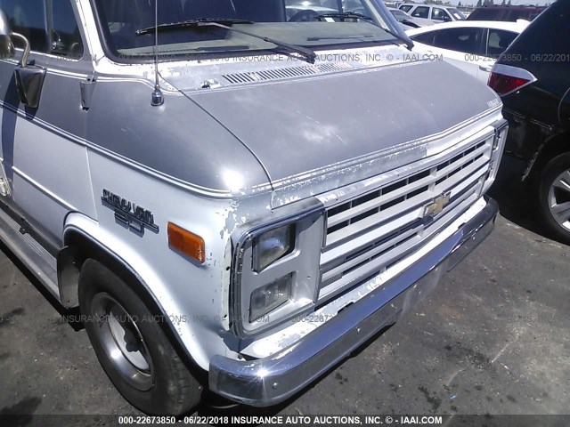 1GBEG25K5L7160172 - 1990 CHEVROLET G20 WHITE photo 6