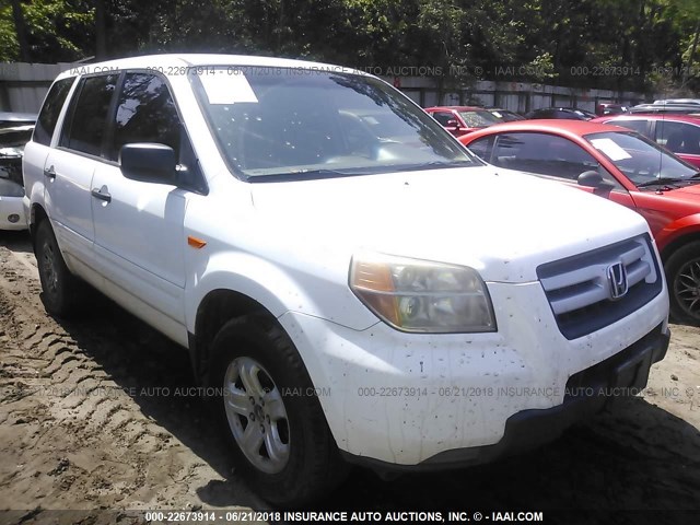 5FNYF28177B017979 - 2007 HONDA PILOT LX WHITE photo 1