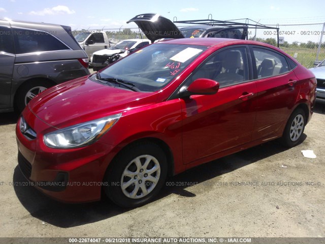 KMHCT4AE7DU560937 - 2013 HYUNDAI ACCENT GLS/GS RED photo 2