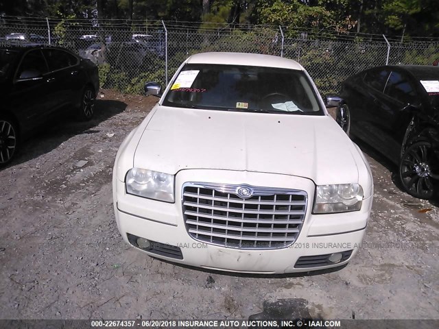 2C3JA53GX5H649917 - 2005 CHRYSLER 300 TOURING WHITE photo 6