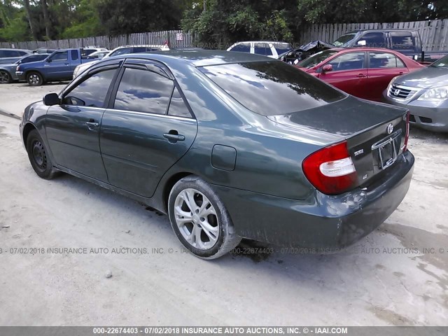 JTDBE32K320028646 - 2002 TOYOTA CAMRY LE/XLE/SE მწვანე ფოტო 3