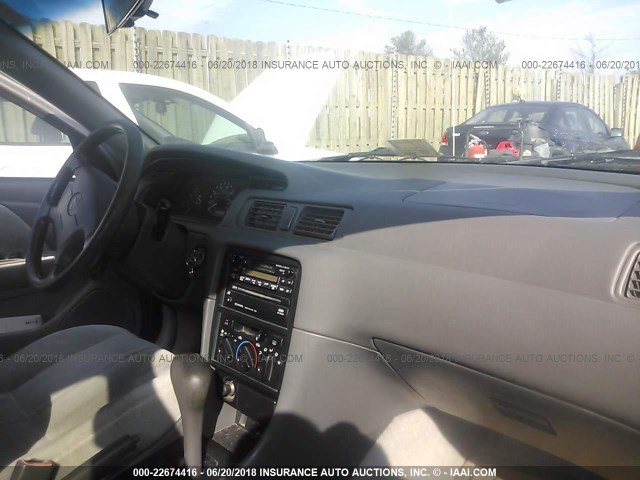 JT2BG22KXW0221119 - 1998 TOYOTA CAMRY CE/LE/XLE GRAY photo 5