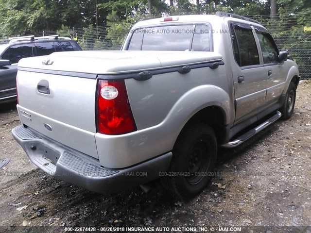 1FMZU67K64UC35308 - 2004 FORD EXPLORER SPORT TR  SILVER photo 4