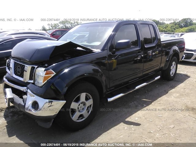 1N6AD09U67C425369 - 2007 NISSAN FRONTIER CREW CAB LE/SE/OFF ROAD BLACK photo 2