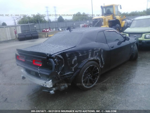 2C3CDZFJ3HH588882 - 2017 DODGE CHALLENGER R/T 392 BLACK photo 4