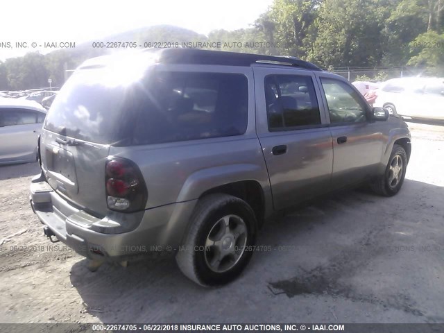 1GNET16SX66105699 - 2006 CHEVROLET TRAILBLAZER EXT LS/EXT LT GRAY photo 4