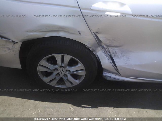 1HGCP2F48AA022503 - 2010 HONDA ACCORD LXP SILVER photo 6