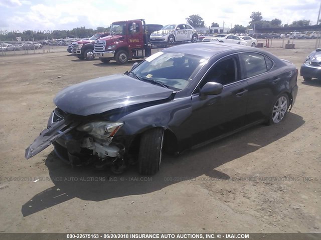 JTHBK262172041418 - 2007 LEXUS IS 250 GRAY photo 2