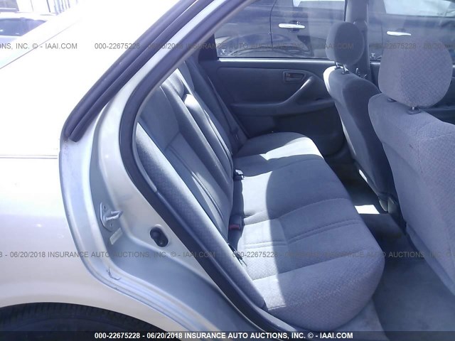 4T1BG22K31U804121 - 2001 TOYOTA CAMRY CE/LE/XLE 银色 照片 8