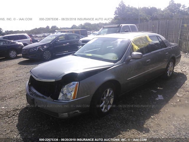 1G6KD5EY9AU137587 - 2010 CADILLAC DTS LUXURY COLLECTION GRAY photo 2