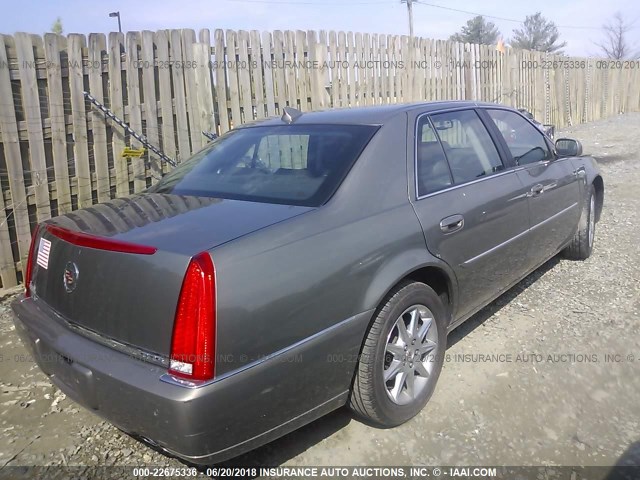1G6KD5EY9AU137587 - 2010 CADILLAC DTS LUXURY COLLECTION GRAY photo 4