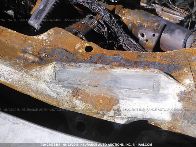 4T1BD1FK8DU090438 - 2013 TOYOTA CAMRY HYBRID/LE/XLE 红色 照片 9