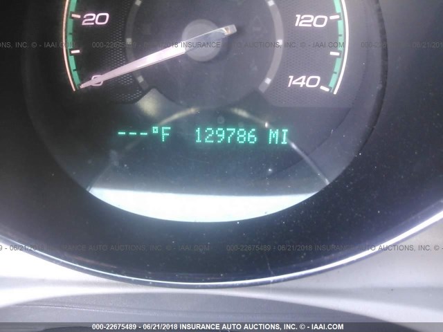 1G1ZB5EB3AF224749 - 2010 CHEVROLET MALIBU LS SILVER photo 7