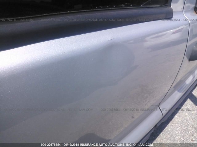 1J4GW48S24C228137 - 2004 JEEP GRAND CHEROKEE LAREDO/COLUMBIA/FREEDOM 银色 照片 6