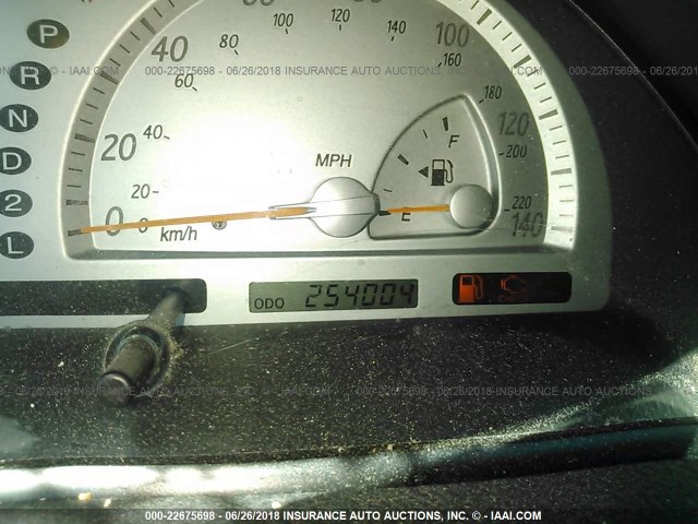 JTDBE32K820116334 - 2002 TOYOTA CAMRY LE/XLE/SE ნაცრისფერი ფოტო 7