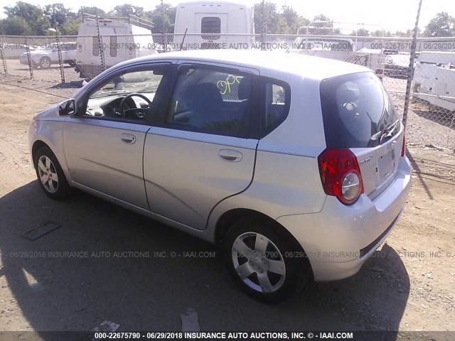 KL1TD66E79B615404 - 2009 CHEVROLET AVEO LS/LT SILVER photo 3