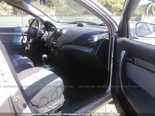 KL1TD66E79B615404 - 2009 CHEVROLET AVEO LS/LT 银色 照片 5