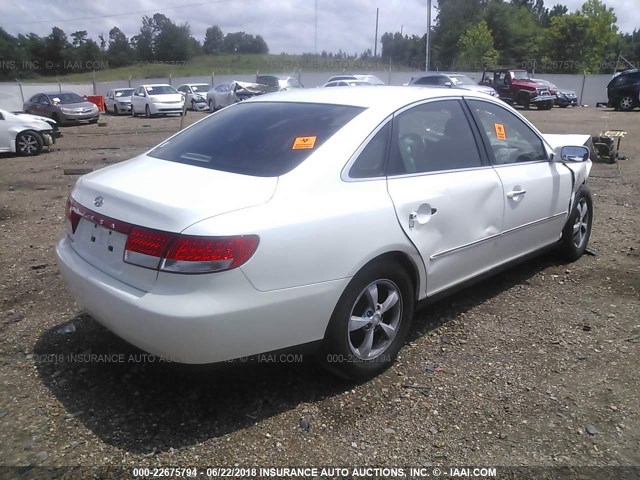 KMHFC46F27A182255 - 2007 HYUNDAI AZERA SE/LIMITED WHITE photo 4