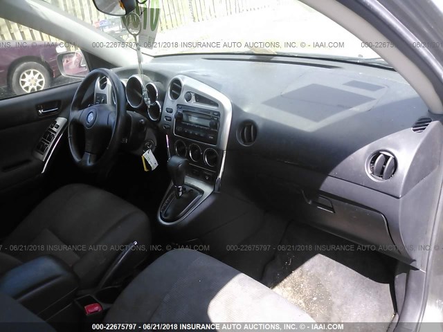 2T1KR32E37C674717 - 2007 TOYOTA COROLLA MATRIX XR GRAY photo 5