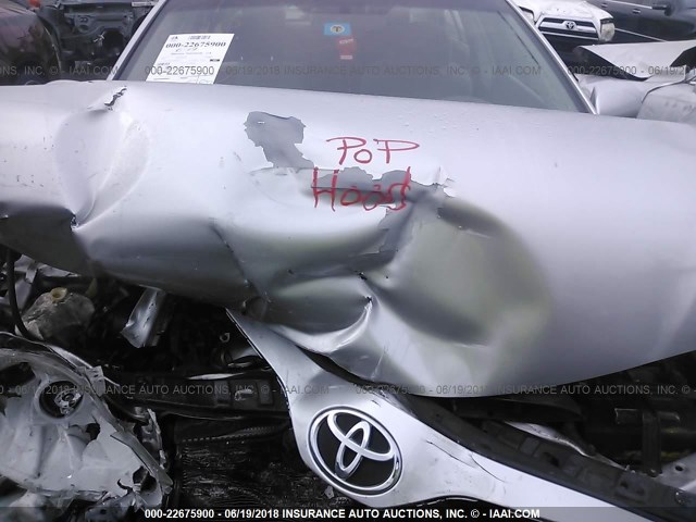 4T1BF3EK7BU646372 - 2011 TOYOTA CAMRY SE/LE/XLE ვერცხლისფერი ფოტო 10