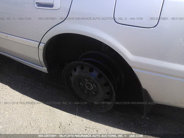 4T1BG22K51U053541 - 2001 TOYOTA CAMRY CE/LE/XLE SILVER photo 6