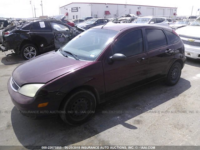 1FAHP37N97W343520 - 2007 FORD FOCUS ZX5/S/SE/SES MAROON photo 2