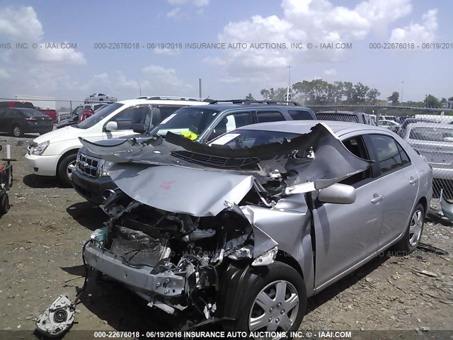 JTDBT4K35CL037790 - 2012 TOYOTA YARIS 银色 照片 2