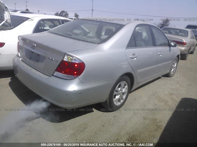 4T1BE32K85U515544 - 2005 TOYOTA CAMRY LE/XLE/SE Gümüş foto 4
