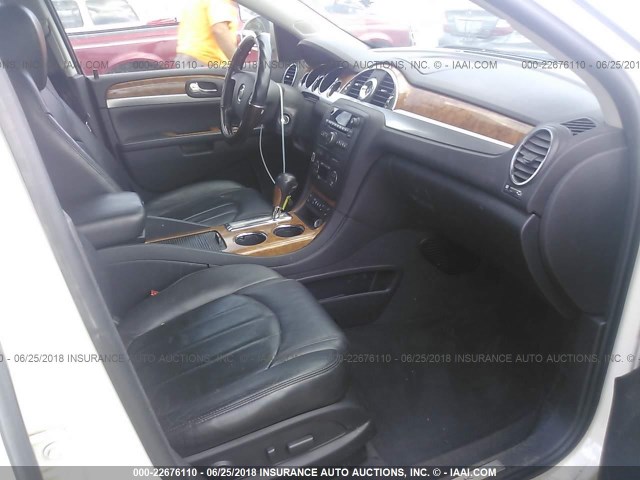 5GALVBED4AJ210197 - 2010 BUICK ENCLAVE CXL თეთრი ფოტო 5