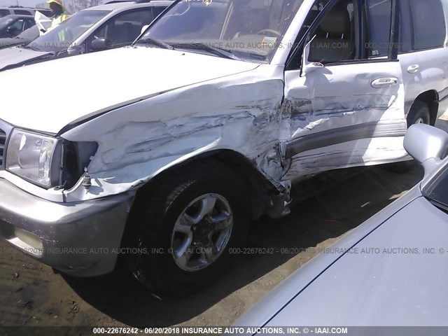 JT3HT05J1Y0112611 - 2000 TOYOTA LAND CRUISER  WHITE photo 6