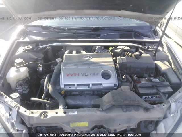 4T1BF32K35U092322 - 2005 TOYOTA CAMRY LE/XLE/SE ოქროსფერი ფოტო 10