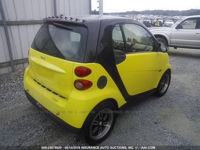 WMEEJ31X38K174310 - 2008 SMART FORTWO PURE/PASSION YELLOW photo 4