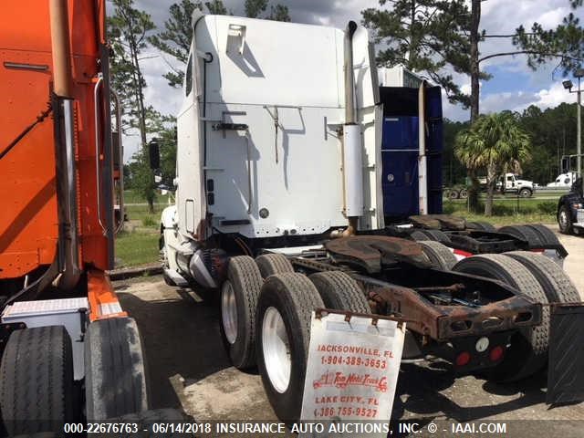 1FUJA6CK84LM16585 - 2004 FREIGHTLINER COLUMBIA COLUMBIA Unknown photo 4