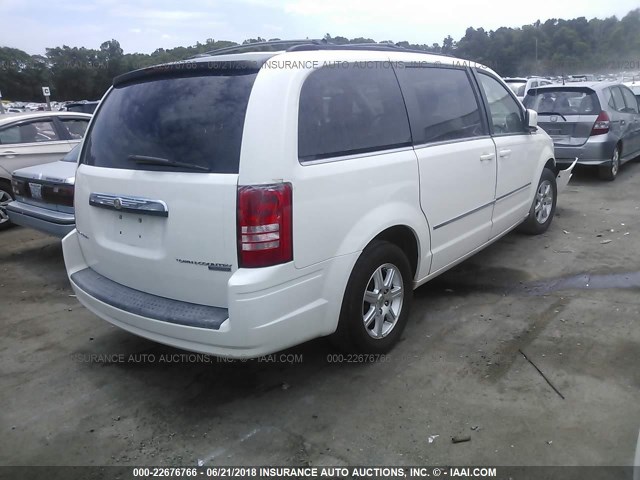 2A4RR5D19AR170582 - 2010 CHRYSLER TOWN & COUNTRY TOURING WHITE photo 4
