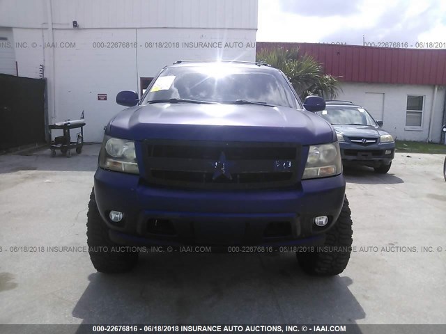 3GNMCFE04BG120877 - 2011 CHEVROLET AVALANCHE LT BLUE photo 6