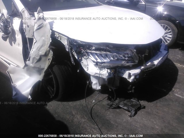 1HGCR3F9XGA029182 - 2016 HONDA ACCORD TOURING WHITE photo 6