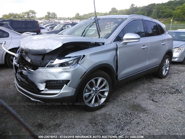 5LMCJ2C90GUJ27245 - 2016 LINCOLN MKC SELECT SILVER photo 2