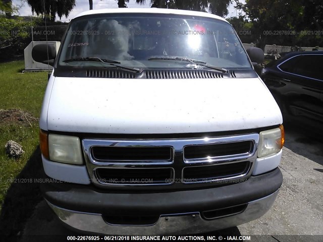 2B5WB35Z4WK118355 - 1998 DODGE RAM WAGON B3500 WHITE photo 6