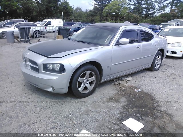 2B3CA3CVXAH301506 - 2010 DODGE CHARGER SXT SILVER photo 2