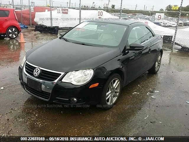 WVWFA71F49V005169 - 2009 VOLKSWAGEN EOS LUX 黑色 照片 2
