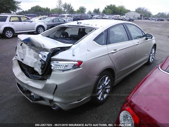 3FA6P0LU9HR323744 - 2017 FORD FUSION SE HYBRID BEIGE photo 4